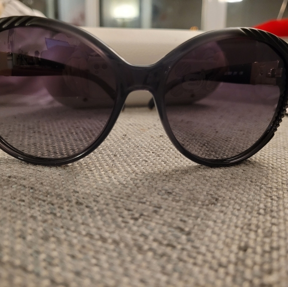 Authentic Chloe Sunglasses - Picture 2 of 5